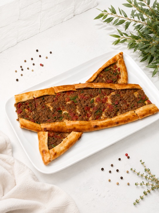 Qiyma bilan pide